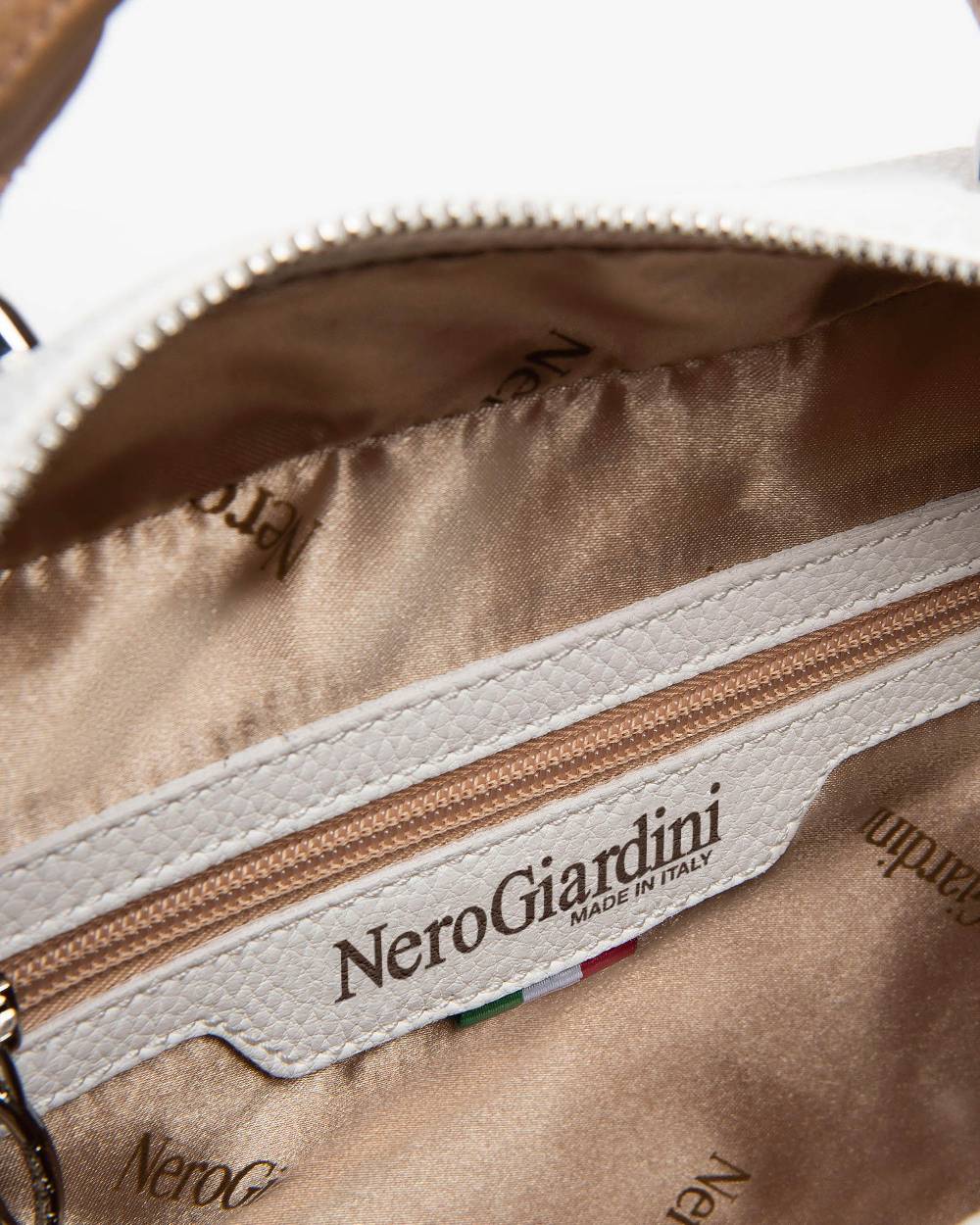 NeroGiardini Art. E443752D Fino Al -60%