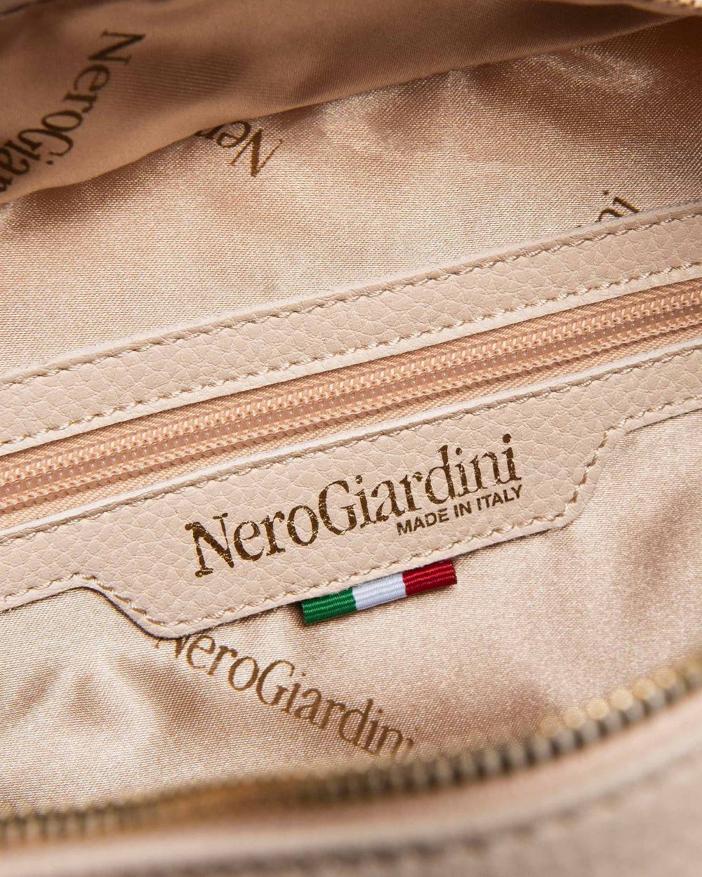 NeroGiardini Art. E443753D Affare Del Giorno