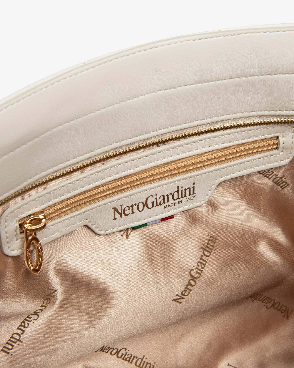 NeroGiardini Art. E443772D Sconto