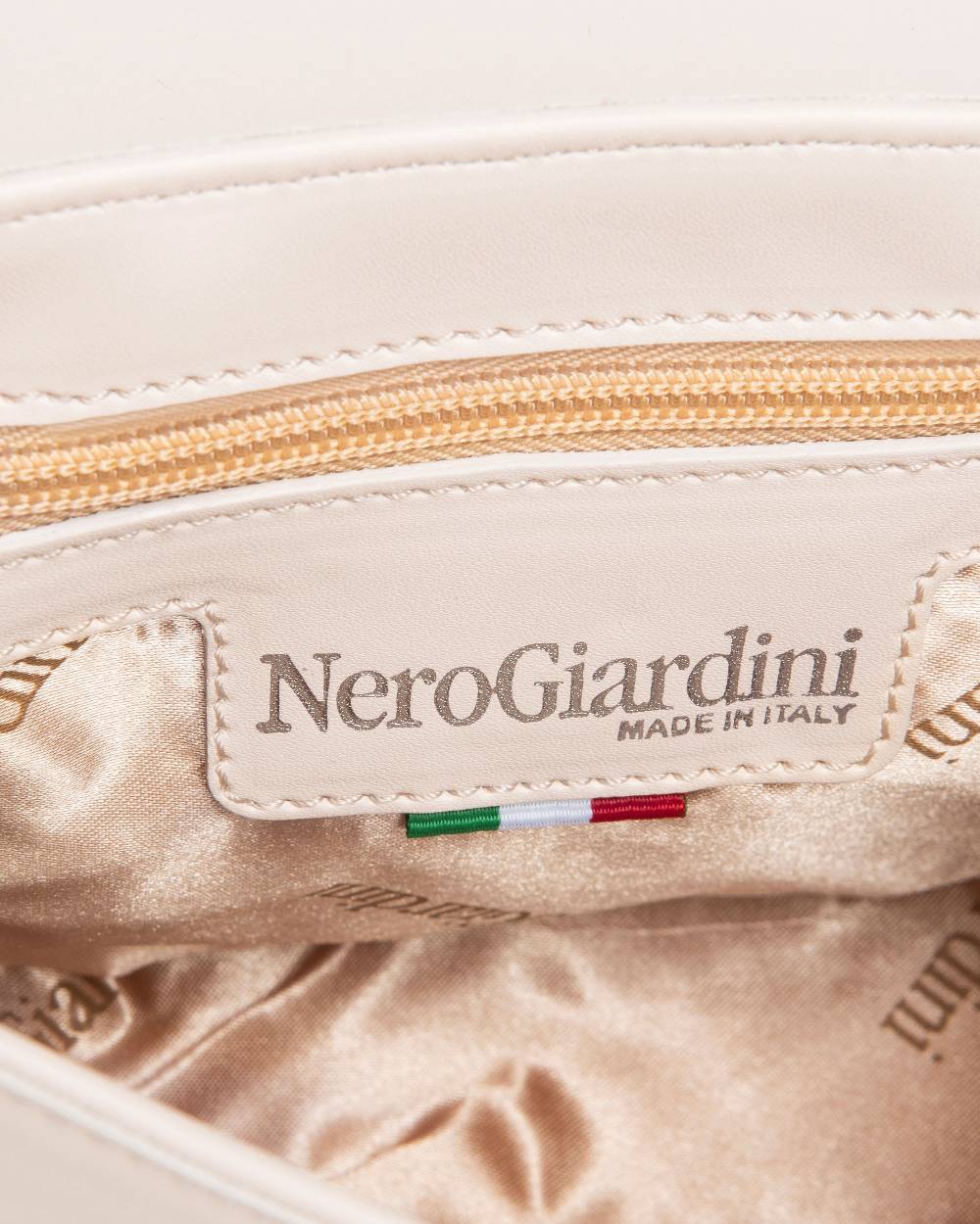 NeroGiardini Art. E443711D Economico