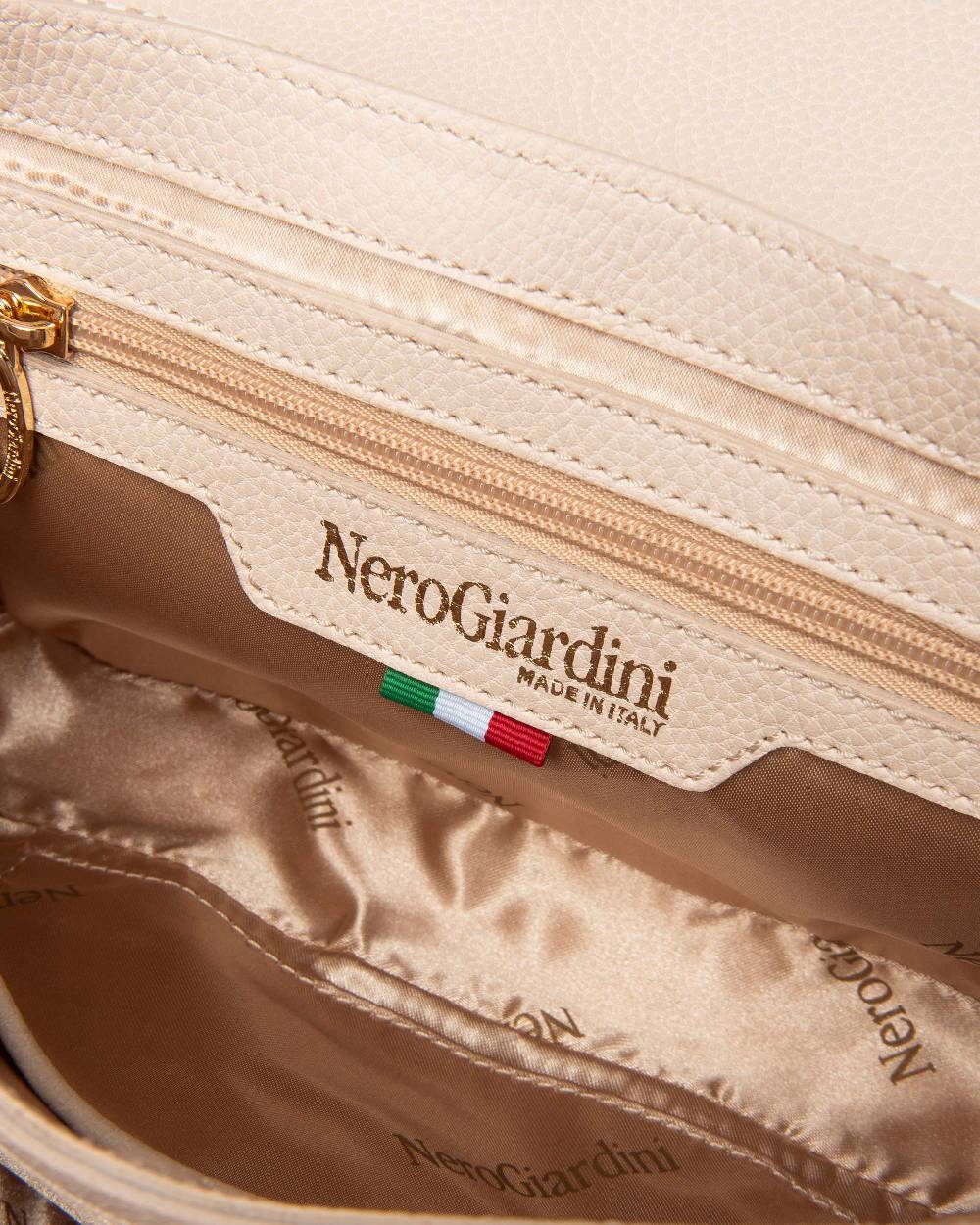 NeroGiardini Art. E443723D Online