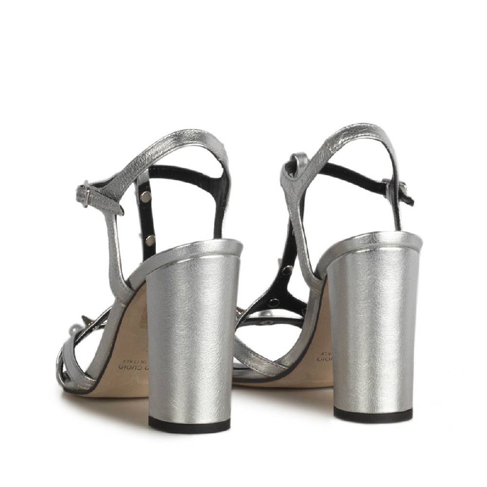Le Dangerouge Carla Silver Studs Pearl Italia