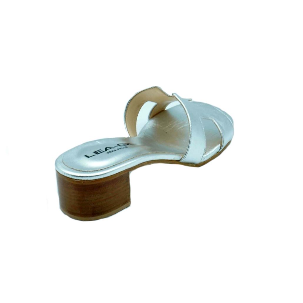 Lea Gu ciabattina in nappa laminata , fascia frontale, tacco 30mm Qualità