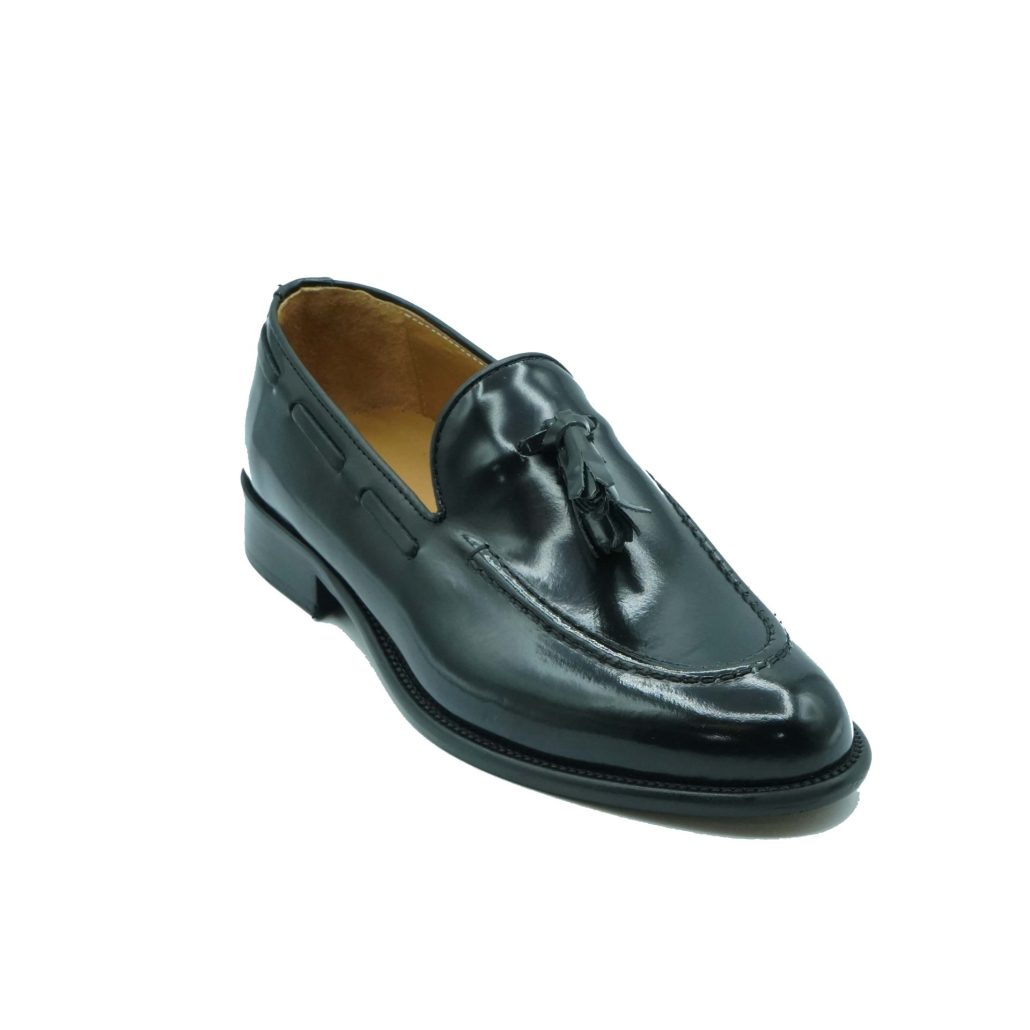 Lea Gu mocassino in vitello abrasivato, nappine frontali, tacco 25mm Saldi