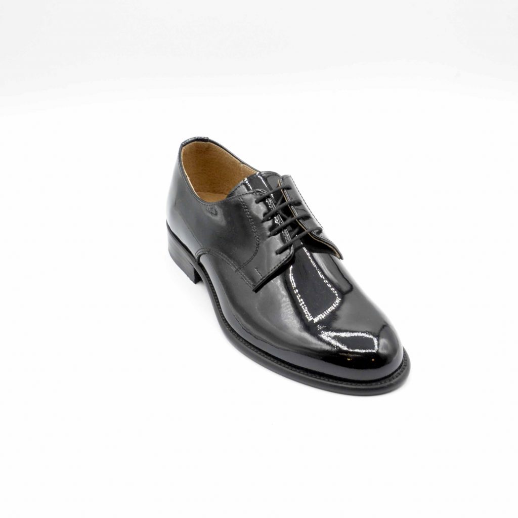 Lea Gu scarpa in vernice con allacciatura frontale, tacco 25 mm Outlet