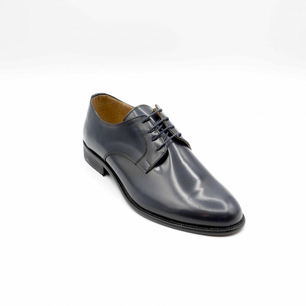 Lea Gu scarpa in vitello abrasivato con allacciatura frontale, tacco 25 mm Saldi