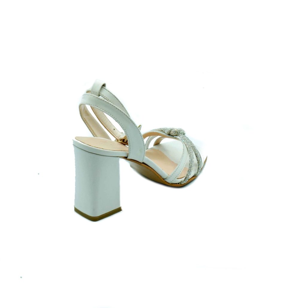 Lea Gu sandalo in nappa, incrocio e nodo frontale con strass, punta quadrata, tacco ricoperto 80 mm Moda