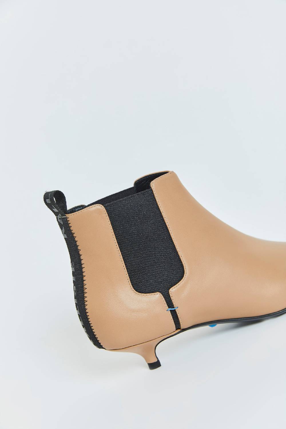 Kalliste K30 KITTEN HEEL BOOTS CAMEL Negozio