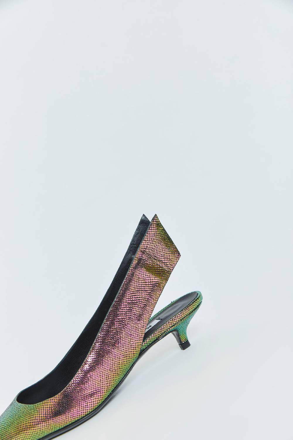 Kalliste K30 RAINBOW WINGS In Linea