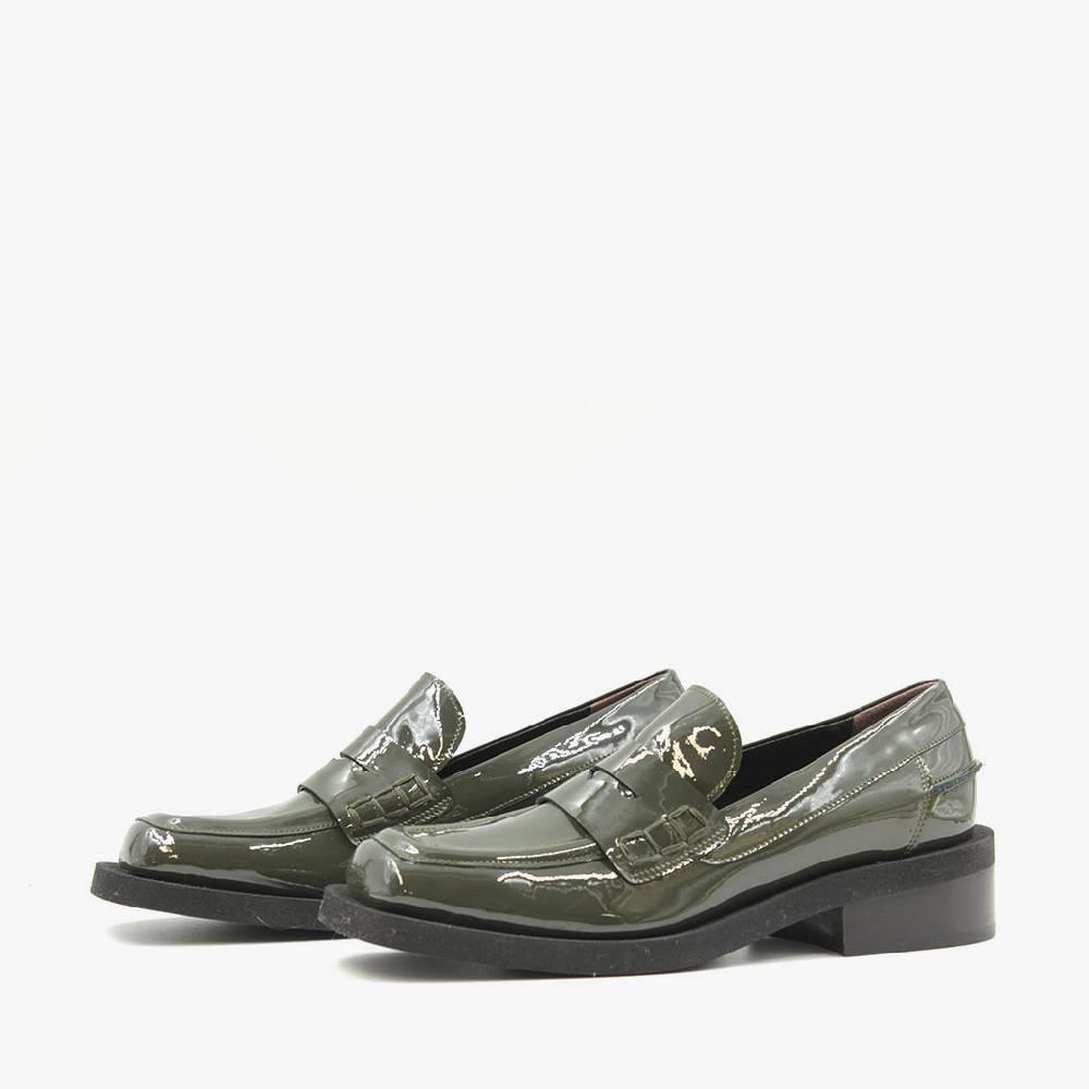 Laura Bellariva Mocassino in vernice verde militare Italy