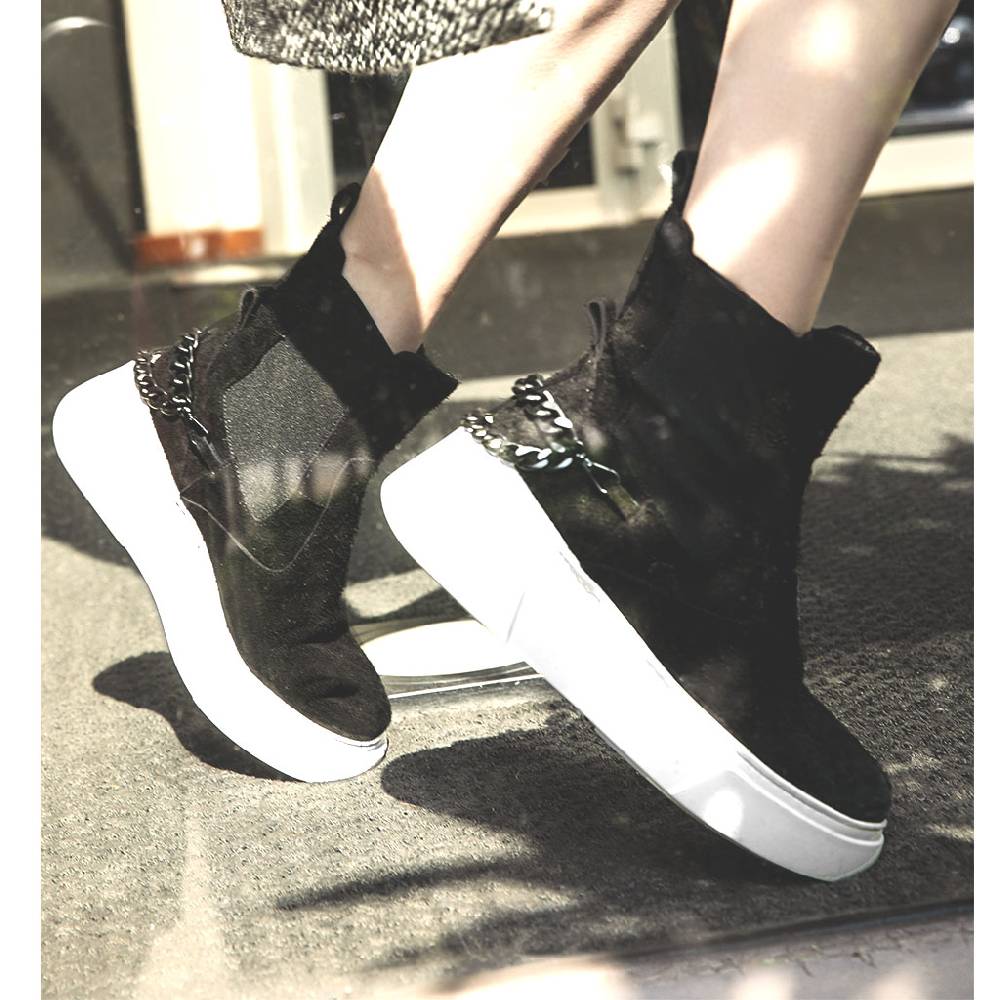 Laura Bellariva Urban chic tennis con catena In Linea
