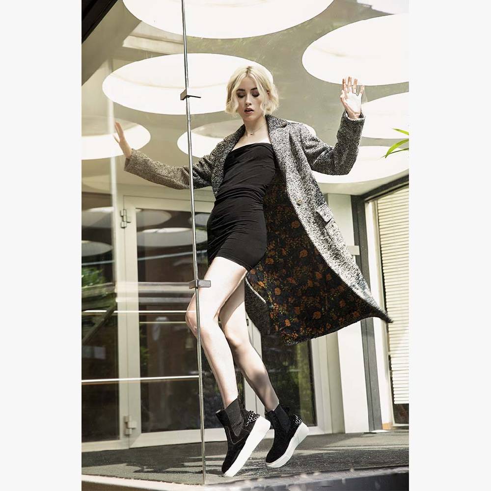 Laura Bellariva Urban chic tennis con catena In Linea