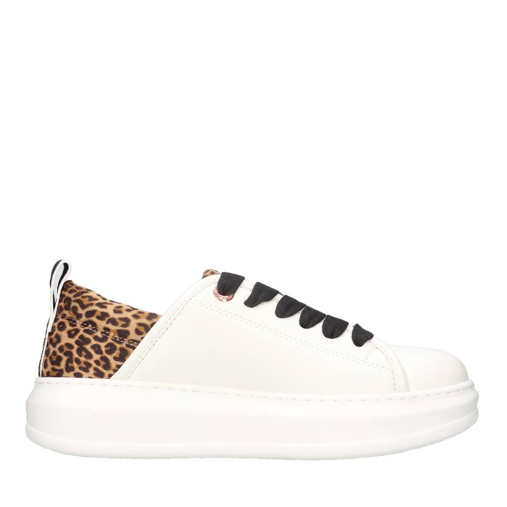 ALEXANDER SMITH Sneakers in ecopelle Sottocosto