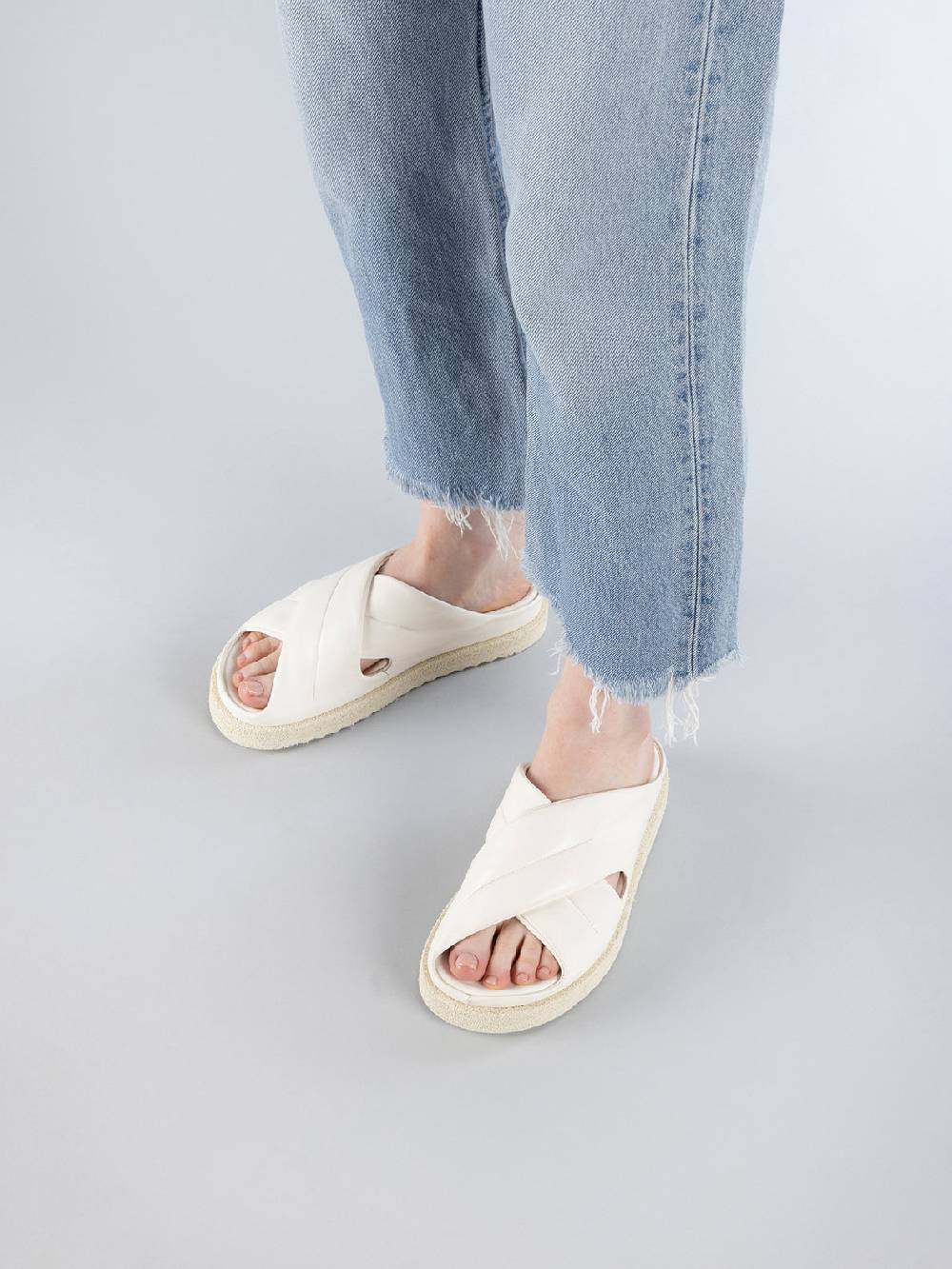 Officine Creative SANDS 103 Sandali Slide in Pelle Bianca Negozio