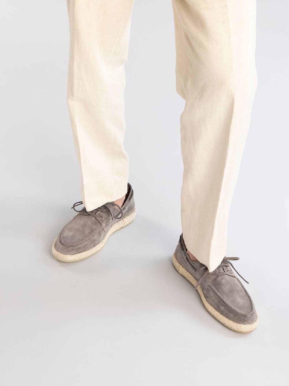 Officine Creative ROPED 005 Scarpe da barca in Pelle Scamosciata grigia Outlet