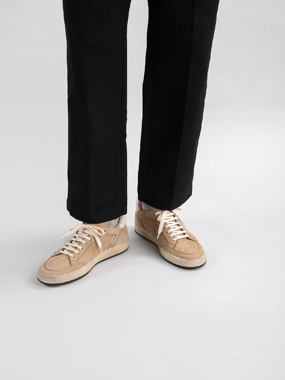 Officine Creative MAGIC 002 Sneakers in Nabuk Verde Consegna Veloce