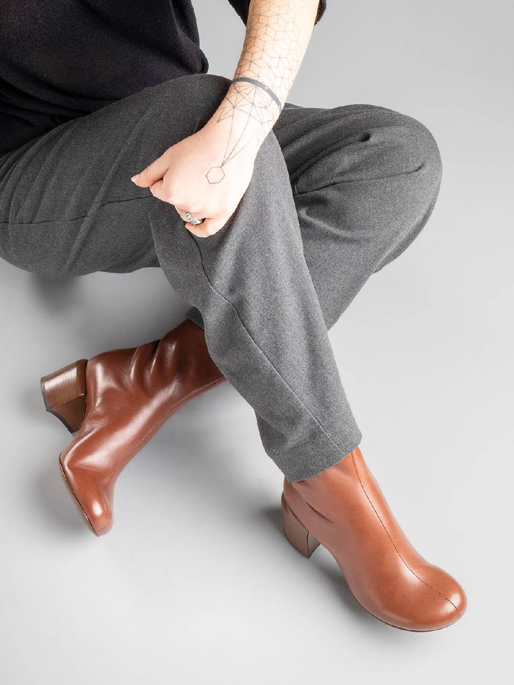 Officine Creative ETHEL 004 Stivaletti in Nappa Marrone Offerte