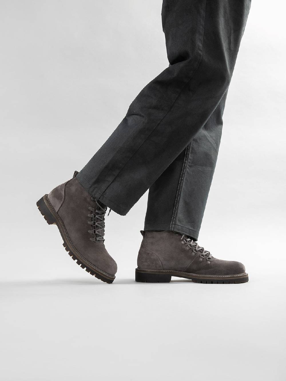 Officine Creative BOSS 006 Stivali Stringati in Camoscio Grigio Liquidazione