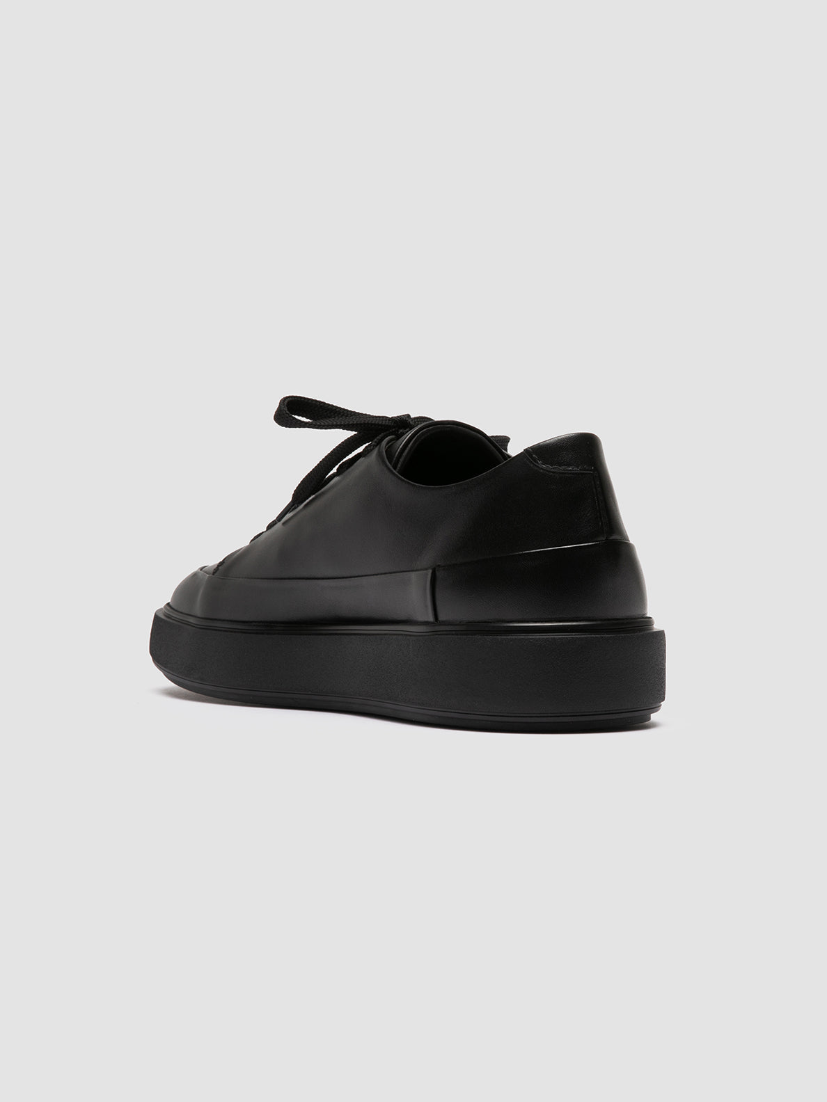 Officine Creative RELEASE 001 Sneaker Basse in Pelle Nera Shopping Online