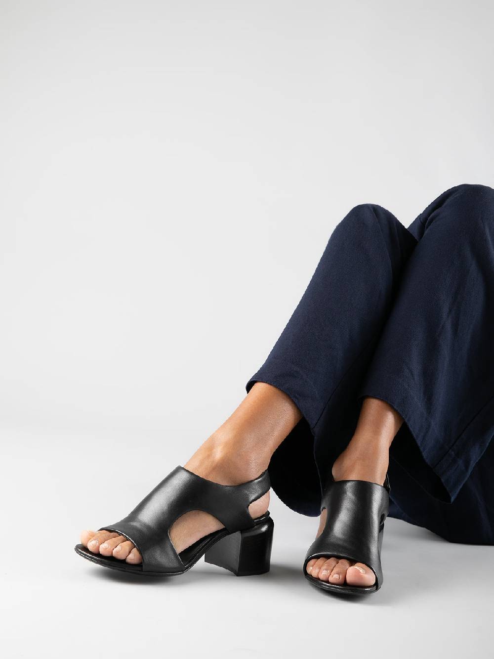 Officine Creative ETHEL 013 Sandali in Pelle Nera Negozio