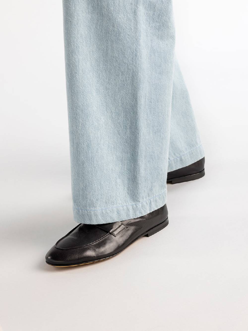 Officine Creative AIRTO 001 Mocassini Penny Loafer in Pelle Nera Nuovo