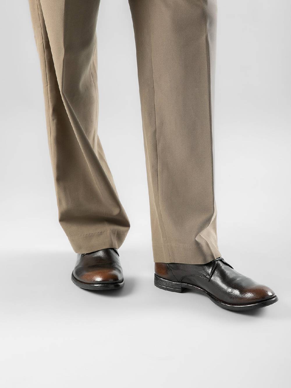 Officine Creative ARC 515 Derby in Pelle Nera Moda