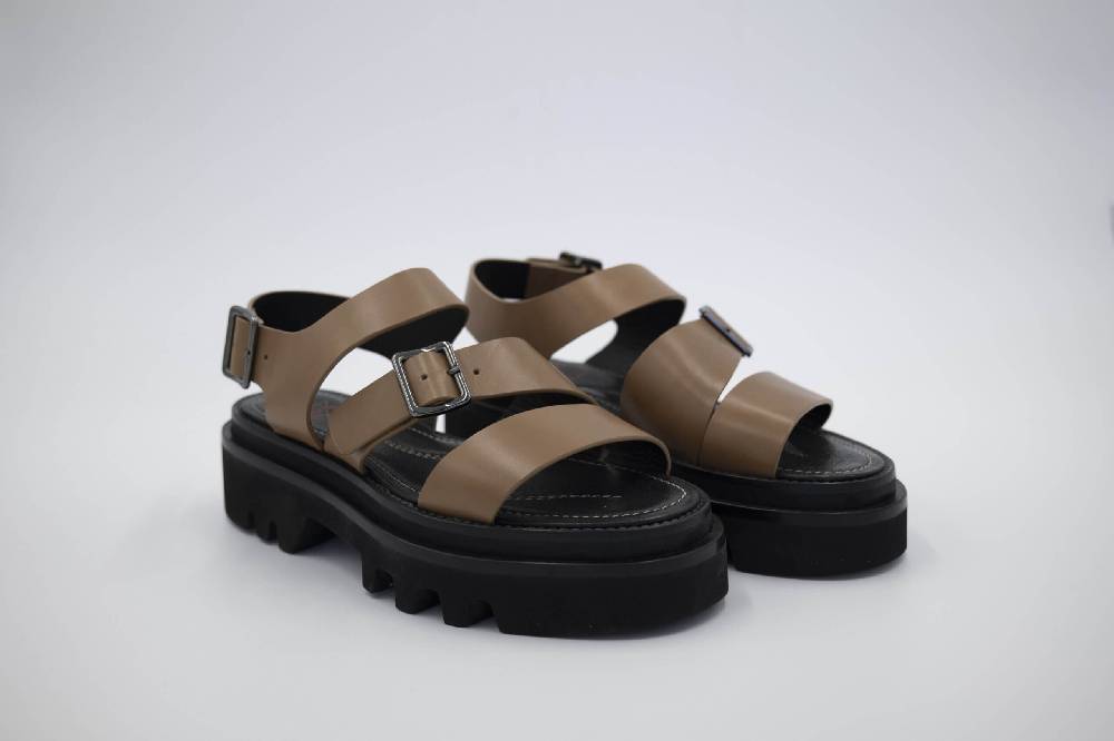 Openclosedshoes HOVA01 Italy