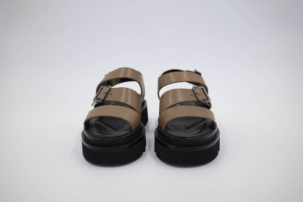 Openclosedshoes HOVA01 Italy