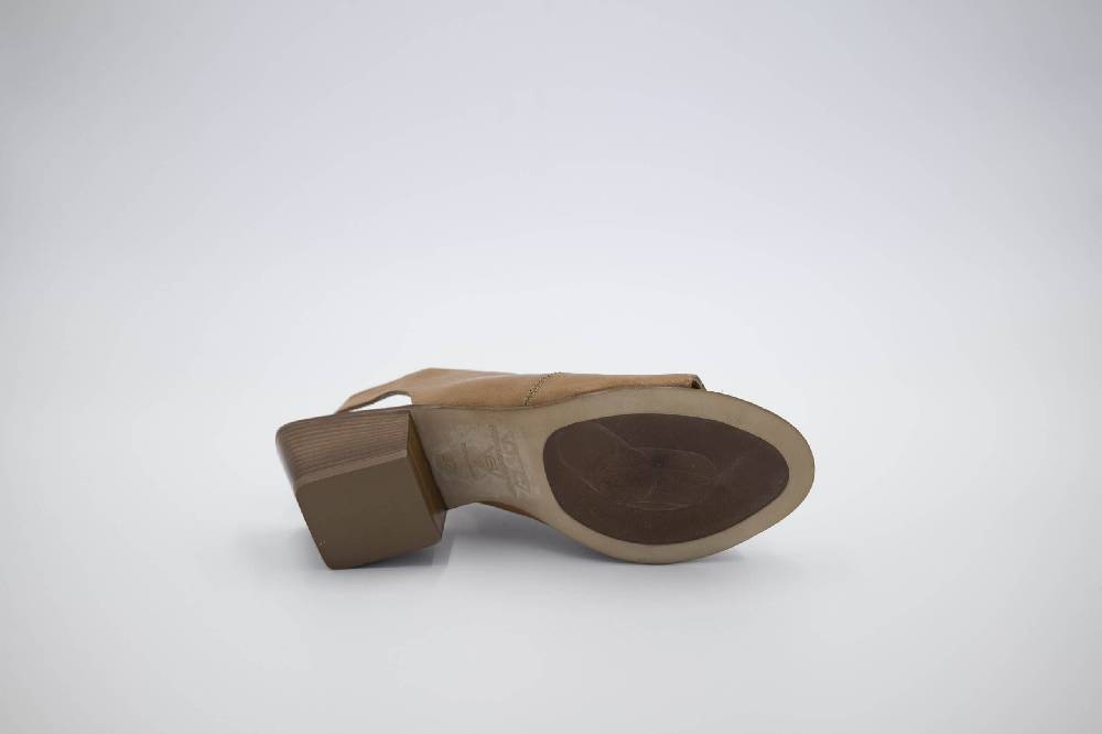 Openclosedshoes HALE01 Foam Teak In Linea