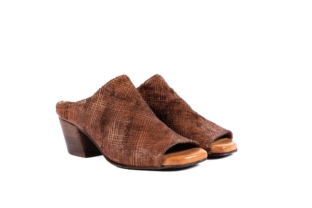 Openclosedshoes TISHA09 BUFALO COGNAC Saldi