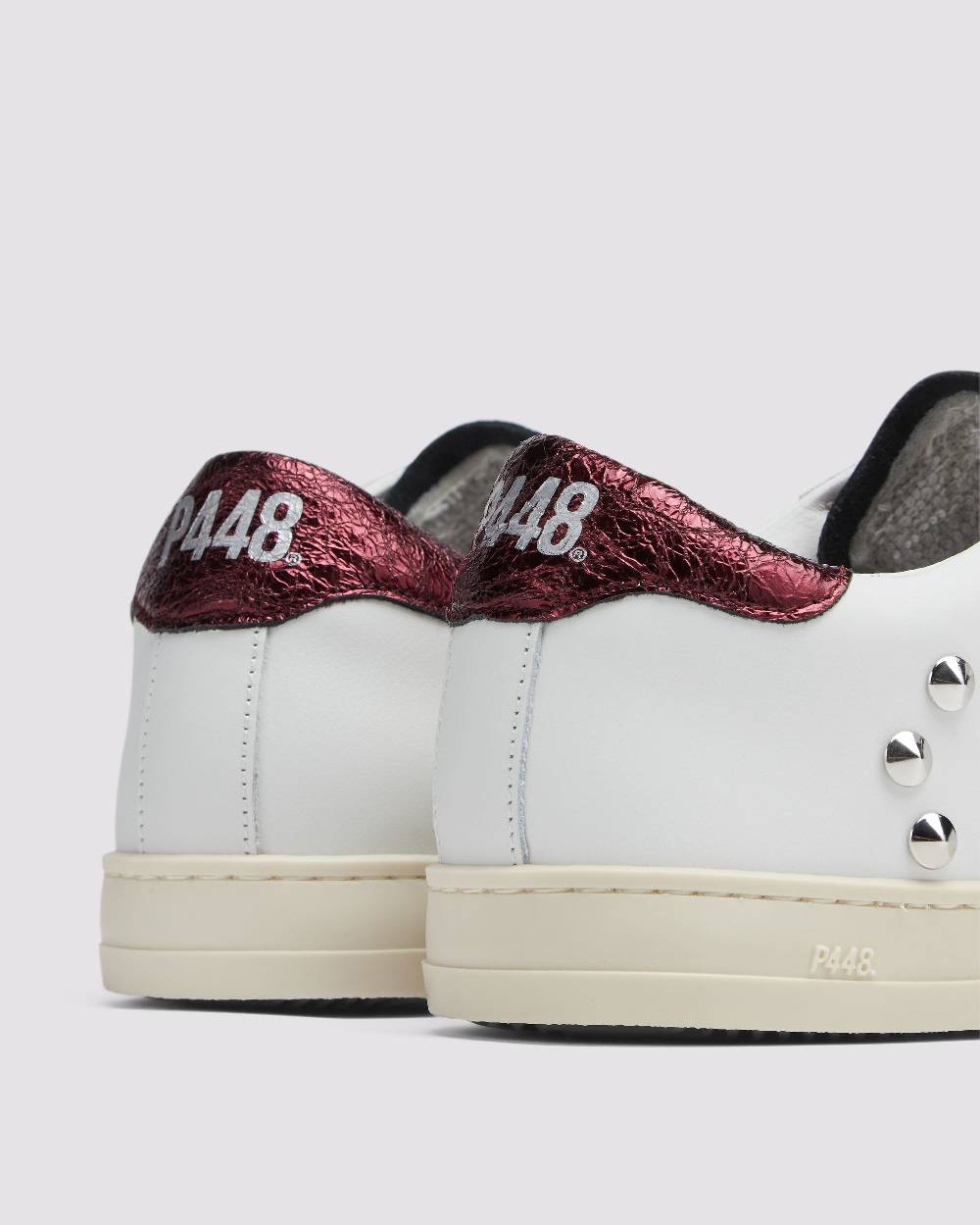 P448 John Maroon/Stud Nuova