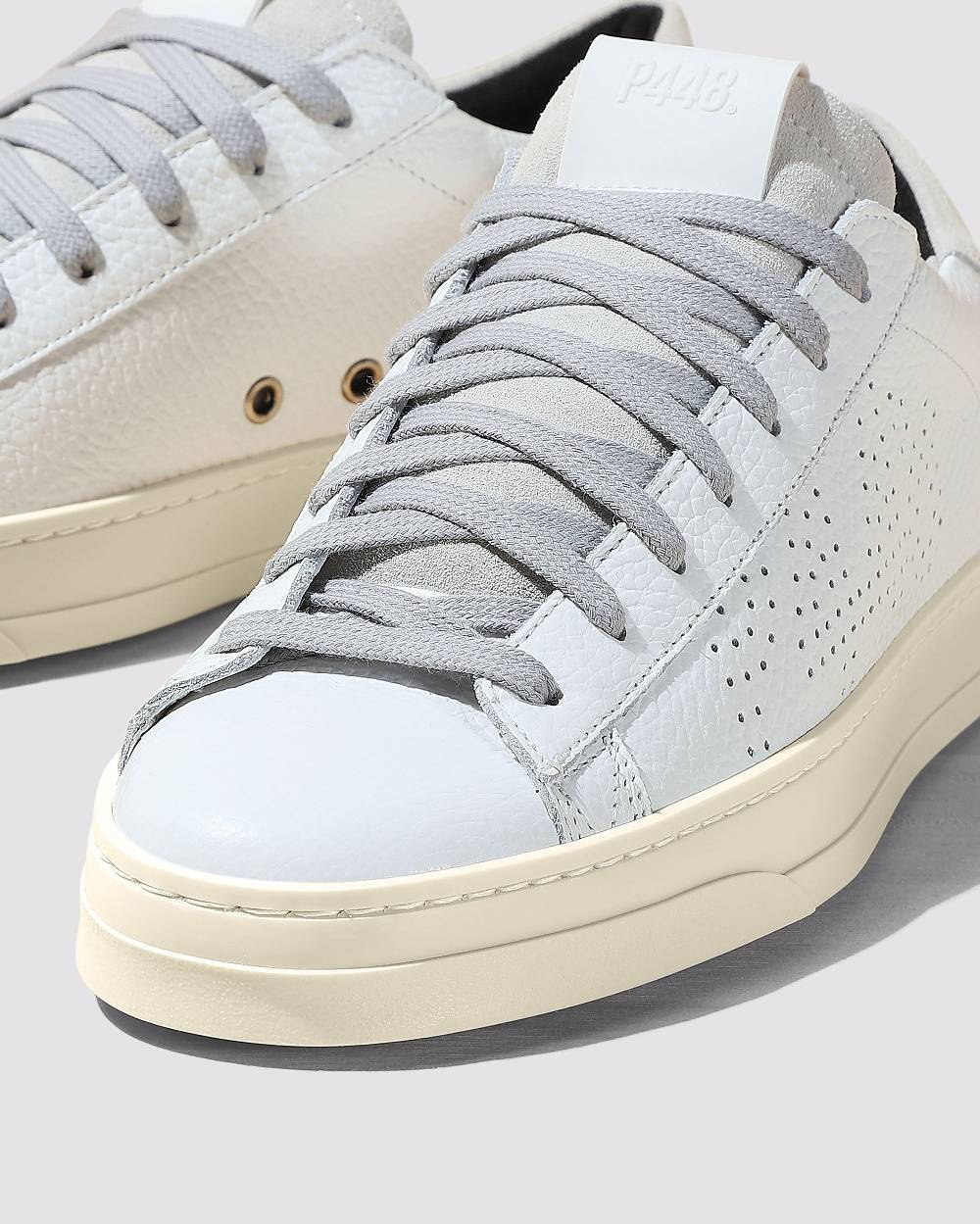P448 Jack All White Qualità