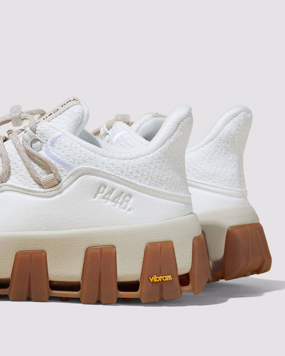 P448 Monalea White/Sand Offerta