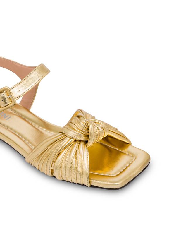 Pollini Sandali Flat In Nappa Laminata Sailor Knot Oro Prezzo Ridotto