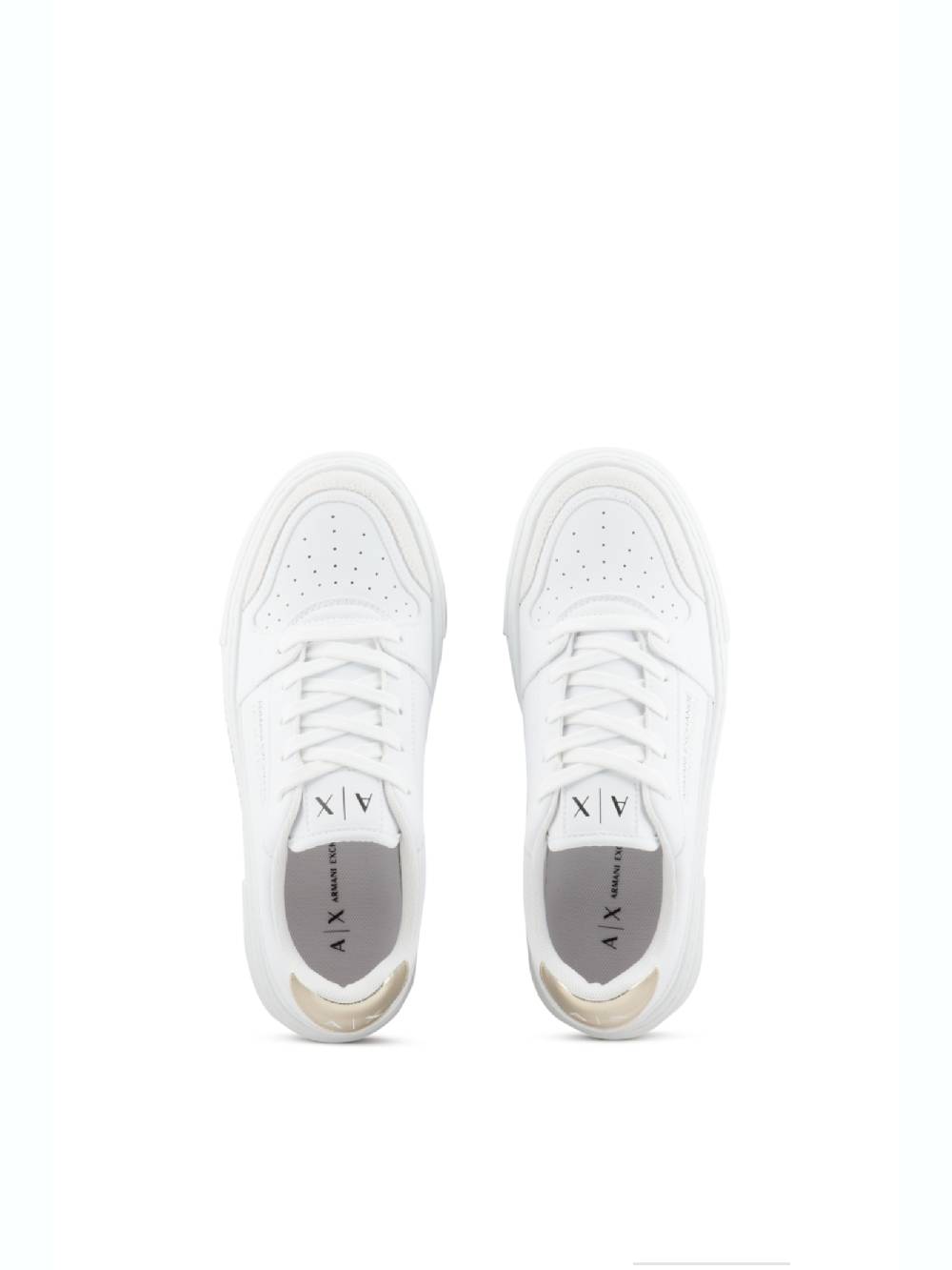 ARMANI EXCHANGE  Sneakers in Pelle Bianca Armani Exchange - Scarpe Sportive da Donna Presa