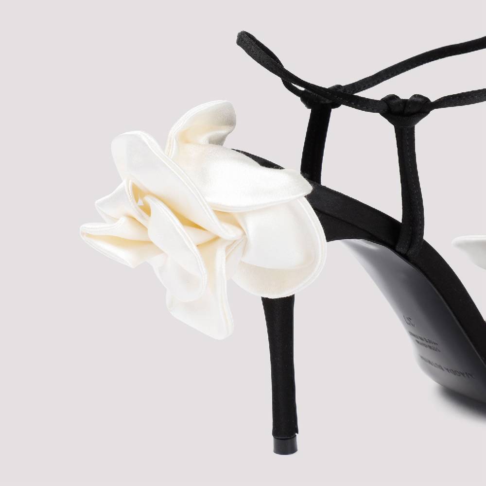 MAGDA BUTRYM  Sandali Stiletto Magda Butrym in Raso Nero con Applicazioni Floreali Spedizione Gratuita