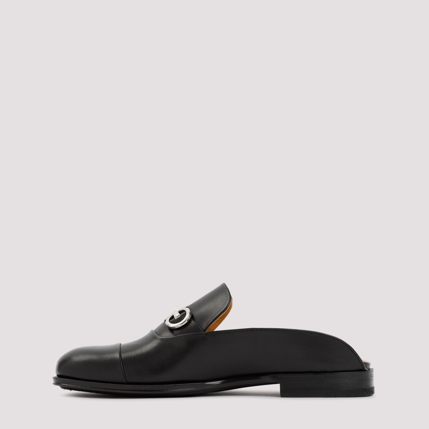 SALVATORE FERRAGAMO  Stivaletti Neri in Vitello Salvatore Ferragamo Uomo Sottocosto