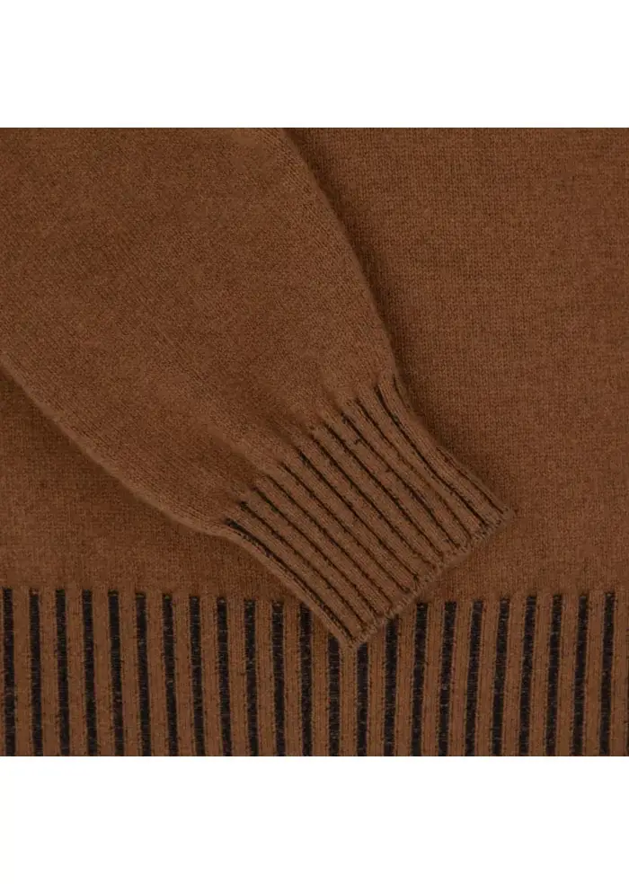 JURTA | MAGLIONE GIROCOLLO LANA MERINO MARRONE Novità