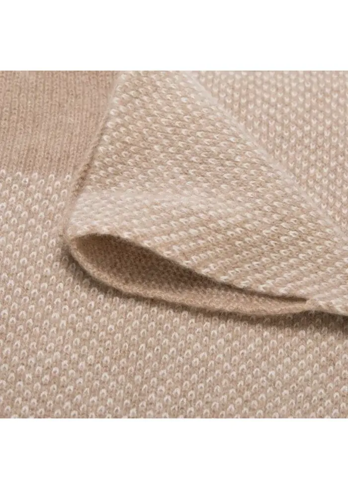 RIVIERA CASHMERE | SCALDACOLLO VIRGOLA BEIGE 2025