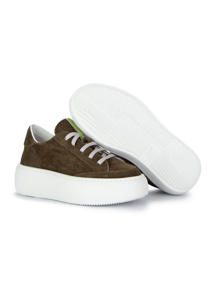 ANDIA FORA | SNEAKERS IZAR CAMOSCIO VERDE 2025