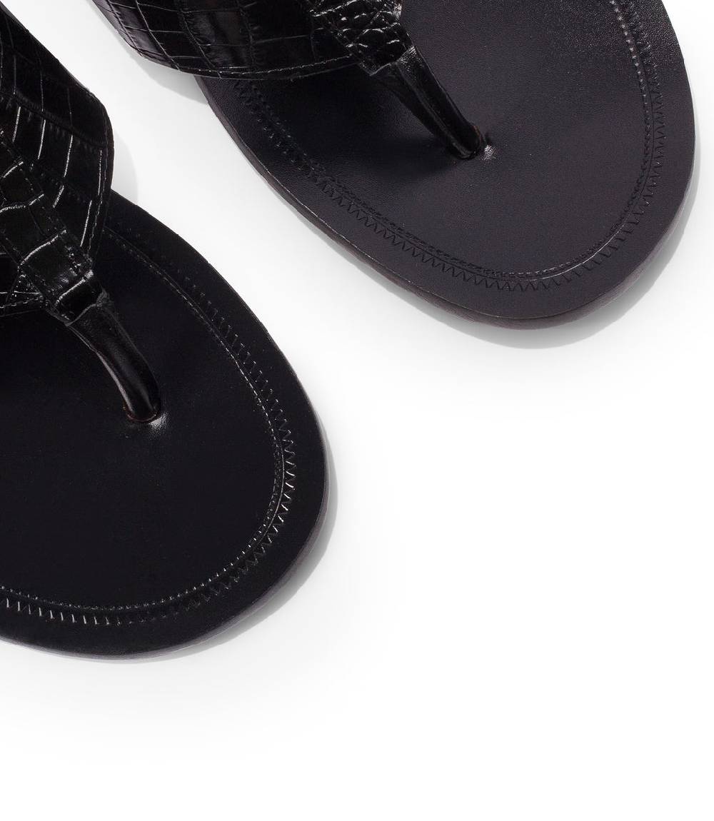 Loriblu Sandali infradito in pelle nera Offerte