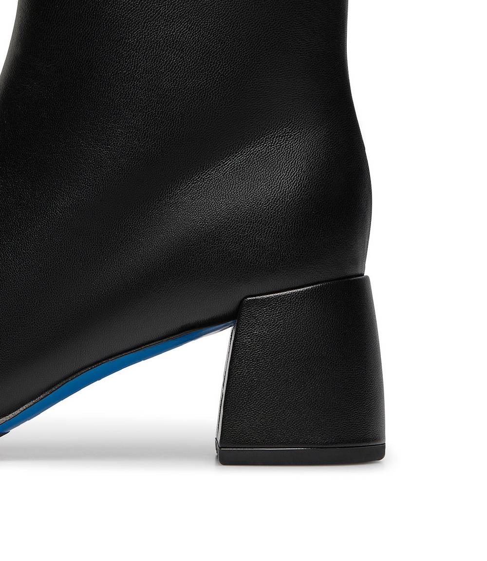 Loriblu Stivaletto nappa nero con punta in vernice Spedizione Gratuita