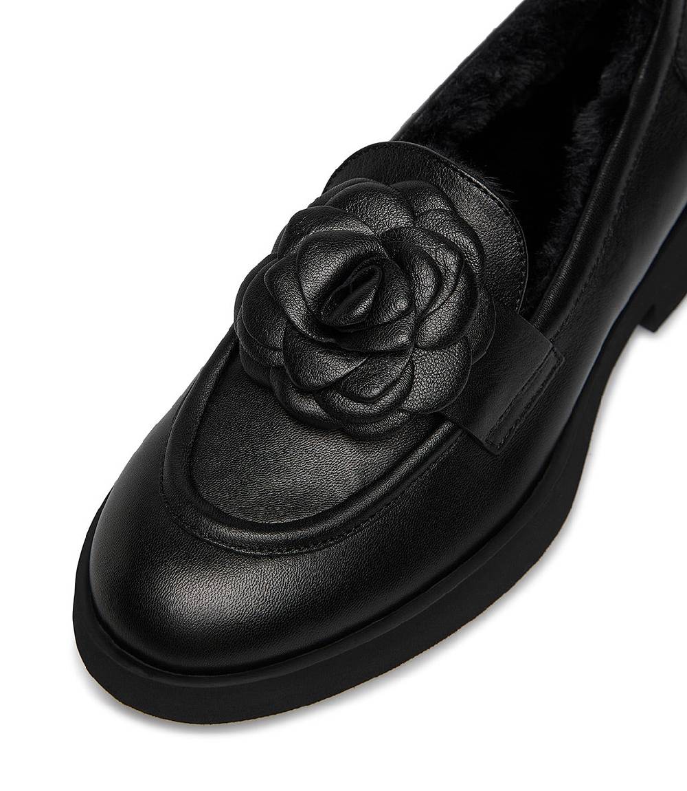 Loriblu Mocassino in nappa nero con fiore e fodera shearling Presa