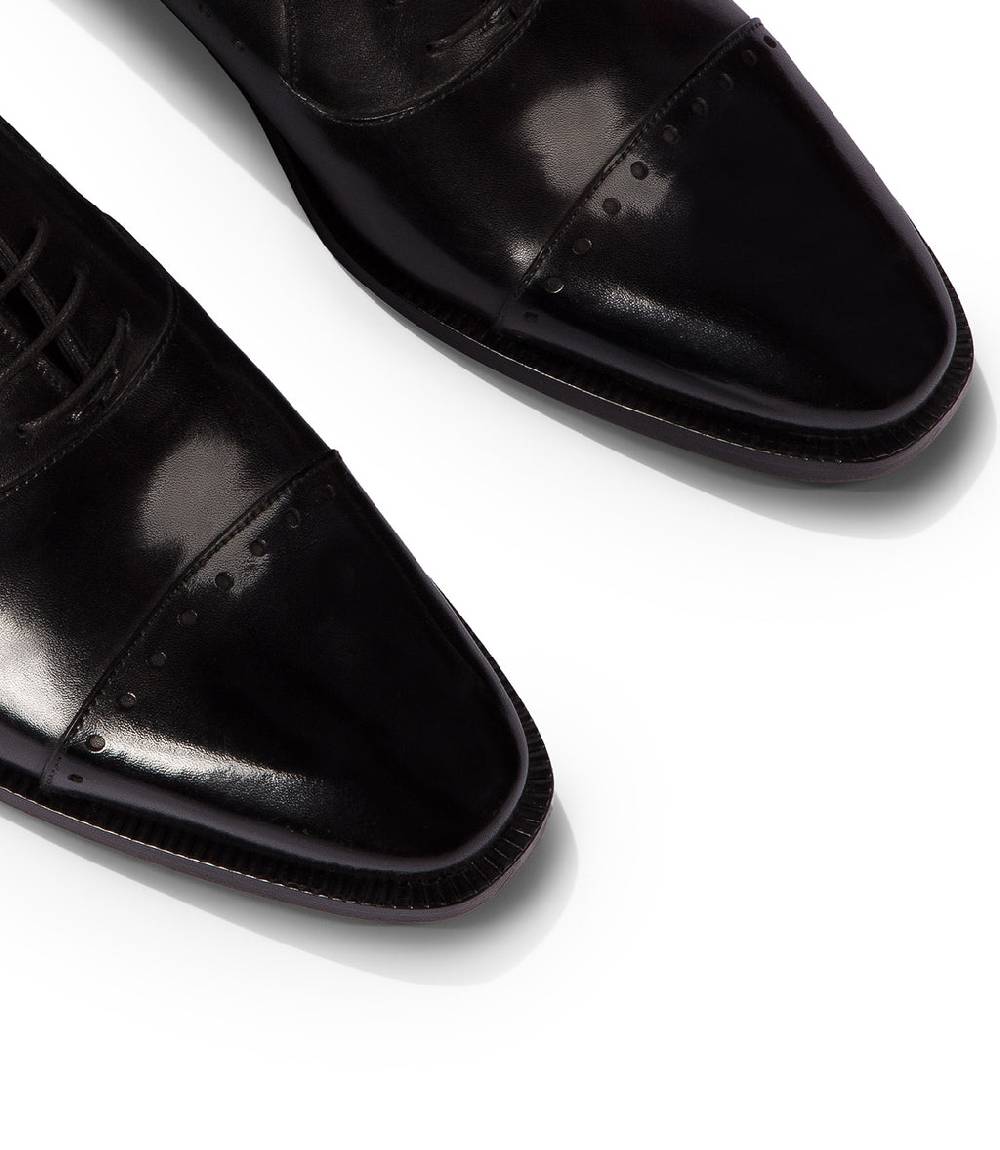 Loriblu Oxford in pelle nera brogue Hotsell