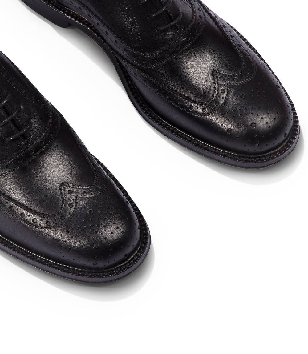 Loriblu Oxford brogue in pelle nera 2025