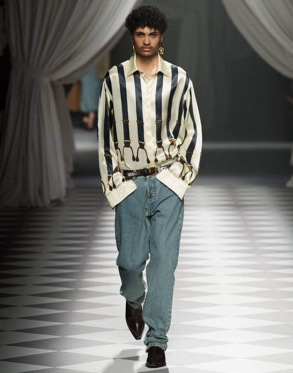 Love Moschino Camicia in raso Suspenders Print Vendite Flash