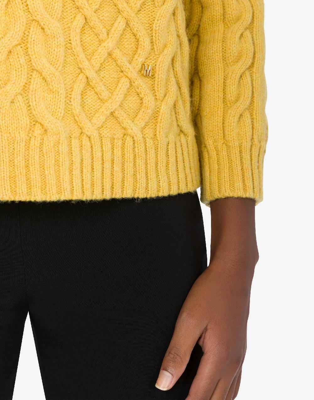 Love Moschino Pullover in shetland Golden M Convenienza