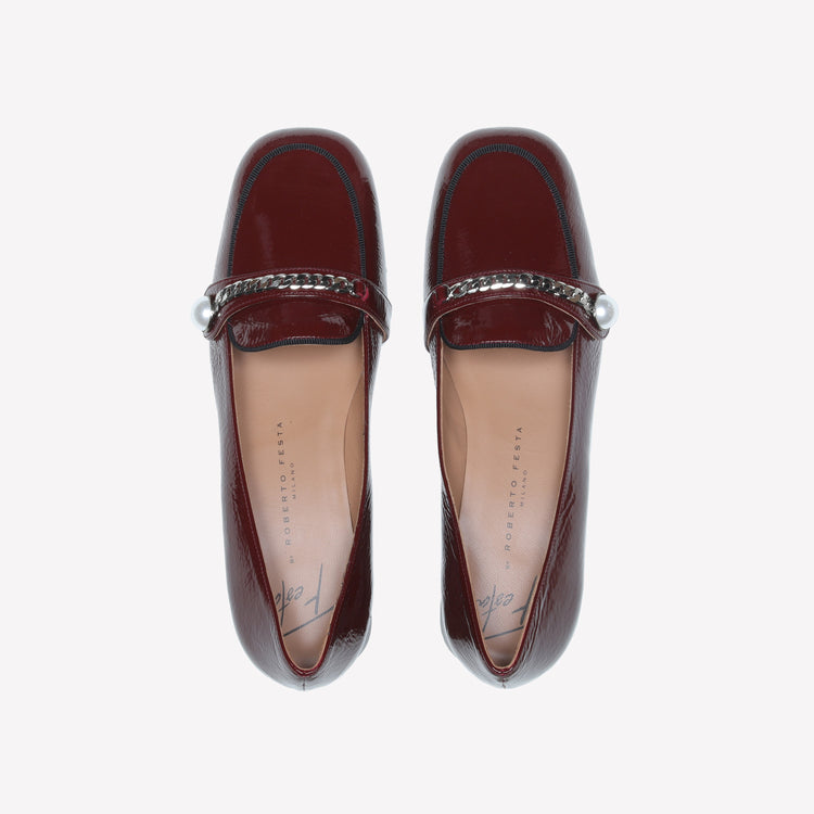 Roberto Festa MOCASSINO IN VERNICE BORDEAUX CON ACCESSORIO CATENA ARGENTO DODI I Più Venduti