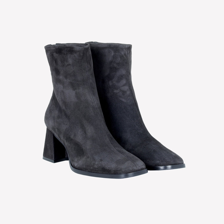 Roberto Festa ANKLE BOOT IN CAMOSCIO ASFALTO YLARIA Promozione