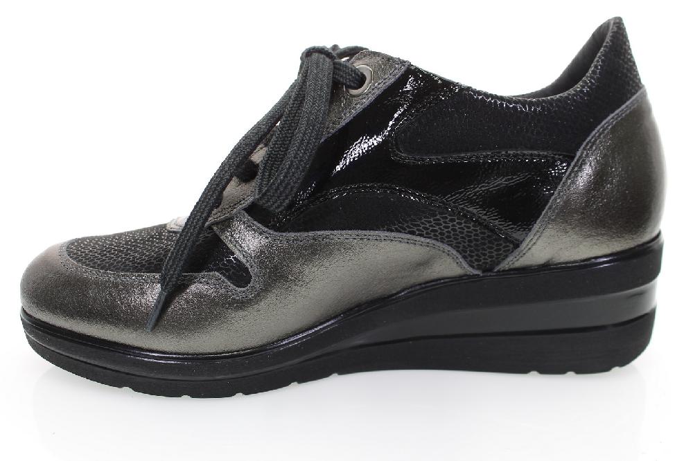 Soffice Sogno Sneaker in pelle con lacci e zip 2025